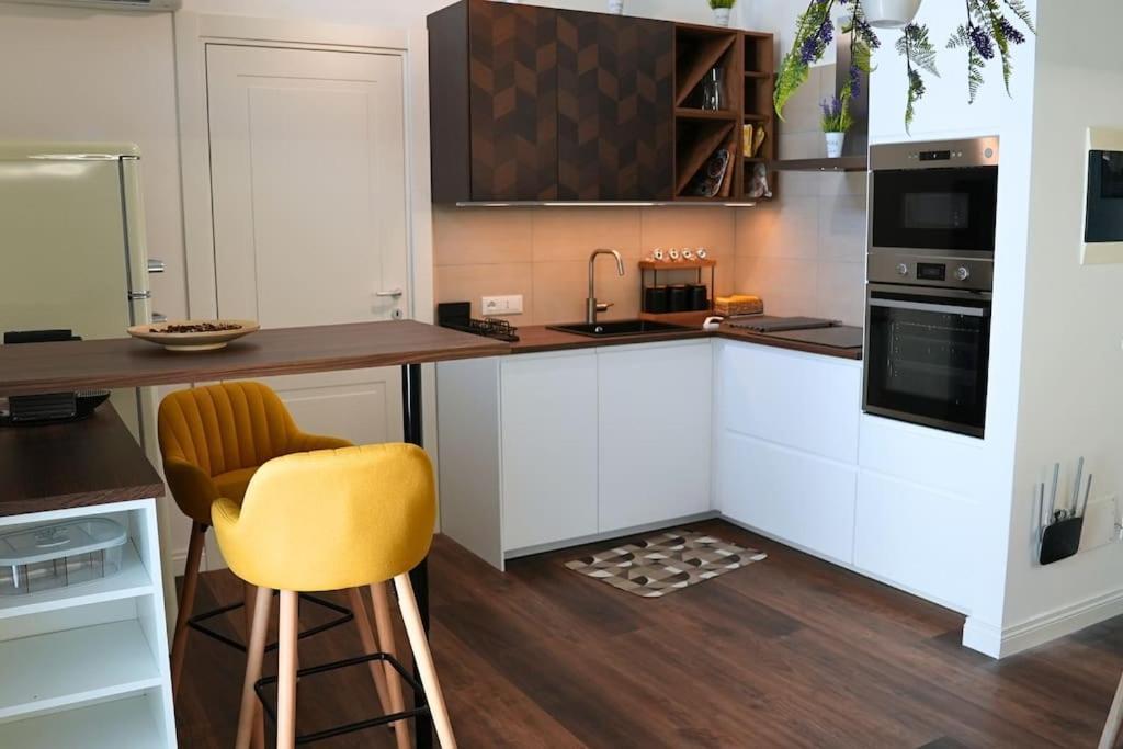 D&D Ardeatino Appia Antica Apartment โรม ภายนอก รูปภาพ